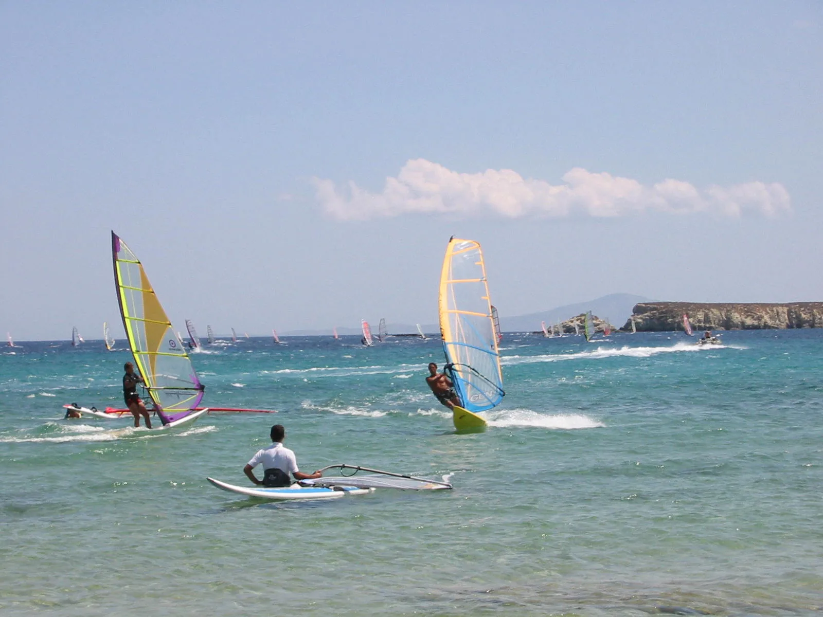 Les plages de Paros et l'île d'Antiparos